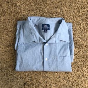 Men’s button up dress shirt